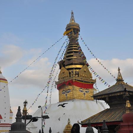 Stupa View Inn Катманду Экстерьер фото
