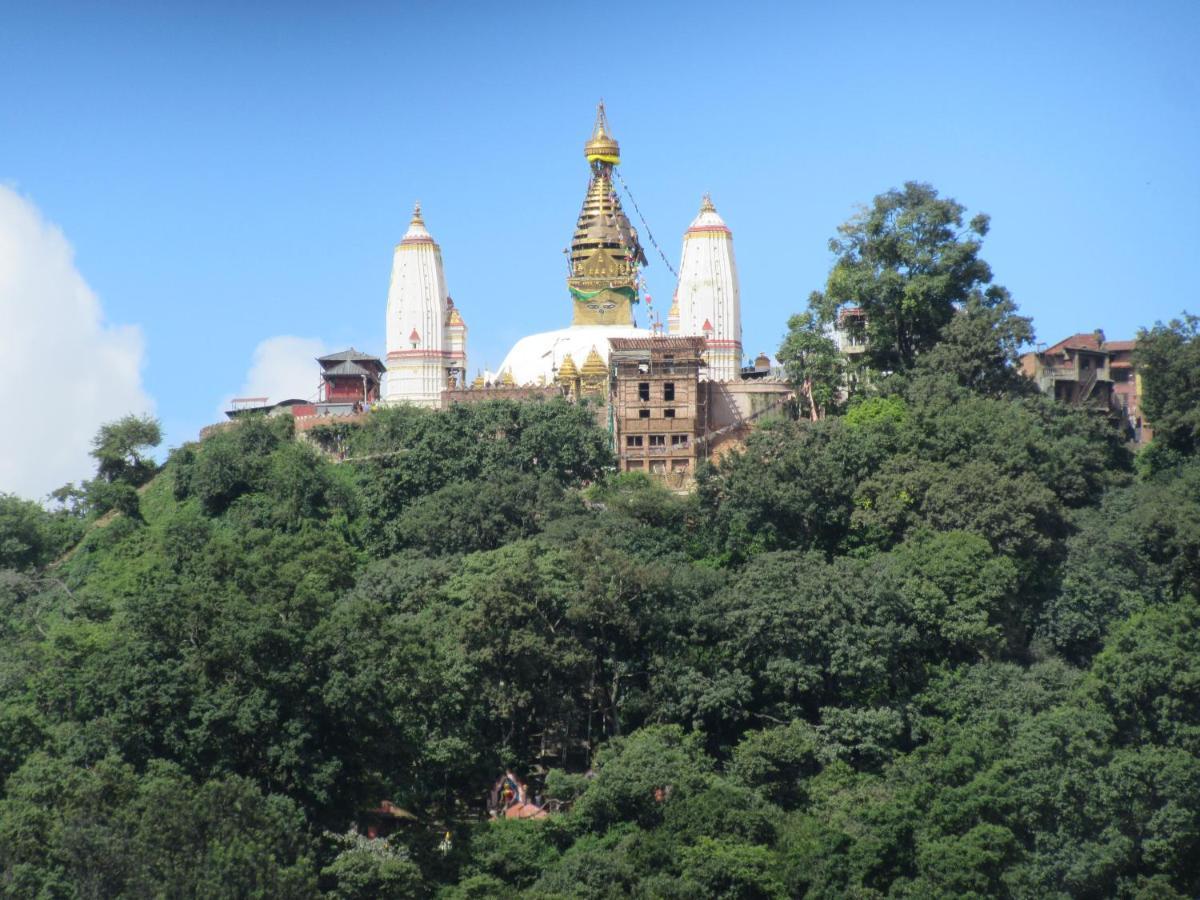 Stupa View Inn Катманду Экстерьер фото